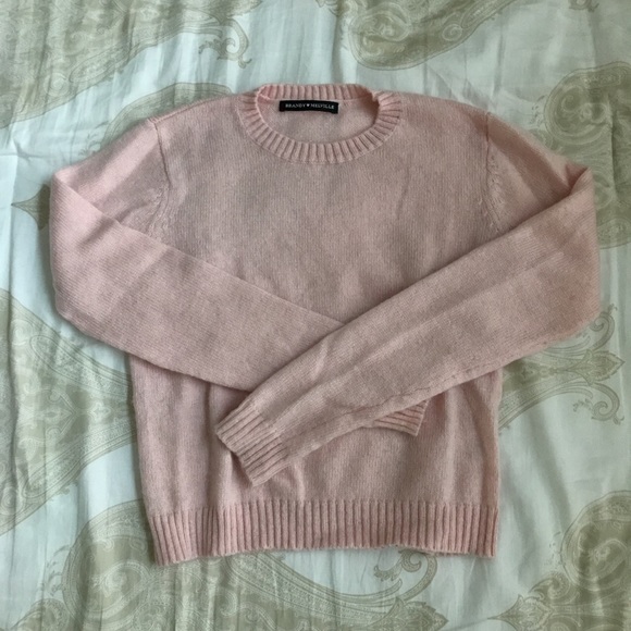 Brandy Melville Blush Pink Sweater - Picture 2 of 3